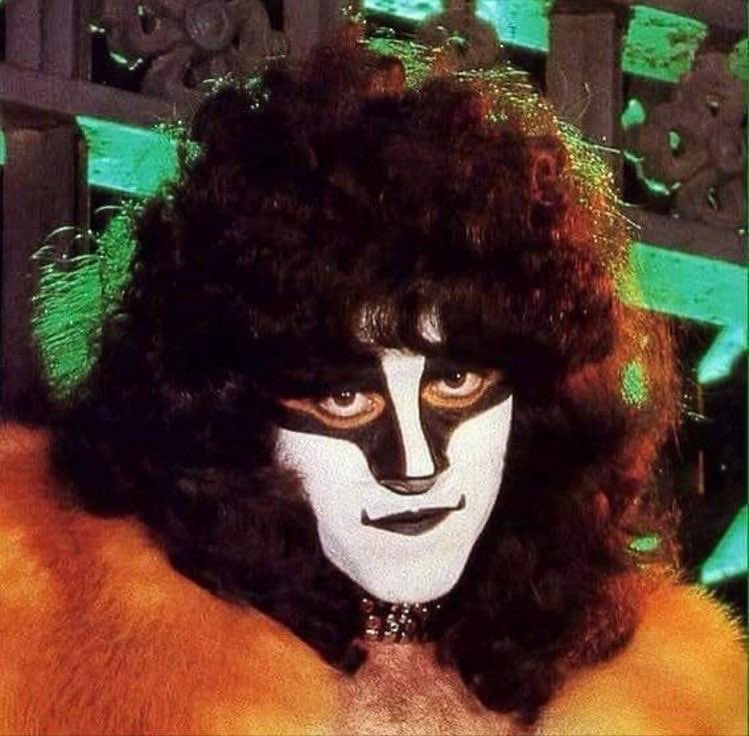 Happy birthday Eric Carr! One of my favorite drummers ever. :) 