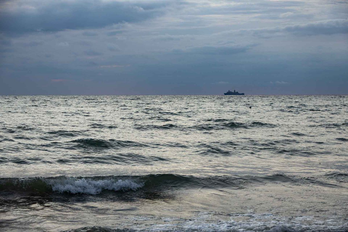 Dialogo_pt's tweet image. O #UNITASLXIV começou na #Colômbia, com a participação das forças da Marinha e dos Fuzileiros Navais dos EUA. 🌊🚢 #UNITAS2023 #ExercícioMarítimo #ForçasMultinacionais #Diálogo @NAVSOUS4THFLT @naval_peru @Armada_Chile @ArmadaColombia @armadaecuador  ow.ly/CEgj50P9N8A