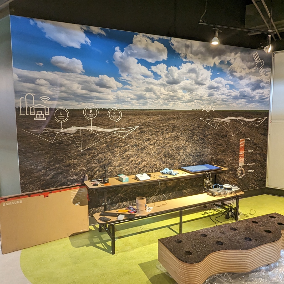 SkScienceCentre's tweet photo. The updates to the Richardson Ag-grow-land exhibit are progressing nicely! New wall graphics are installed and electronics work is well underway!
Learn more about Richardson Ag-grow-land here: https://t.co/CDJeRzS7Gz
#agriculture #agricultureeducation #agrotech #agrotechnology https://t.co/jubACnwI0k
