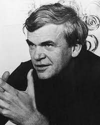 BorgesJorgeL's tweet photo. Milan Kundera 1929-2023

"La idea del eterno retorno significa cierta perspectiva desde la cual las cosas aparecen de un modo distinto a como las conocemos: aparecen sin la circunstancia atenuante de su fugacidad."

#Lainsoportablelevedaddelser
#MilanKundera