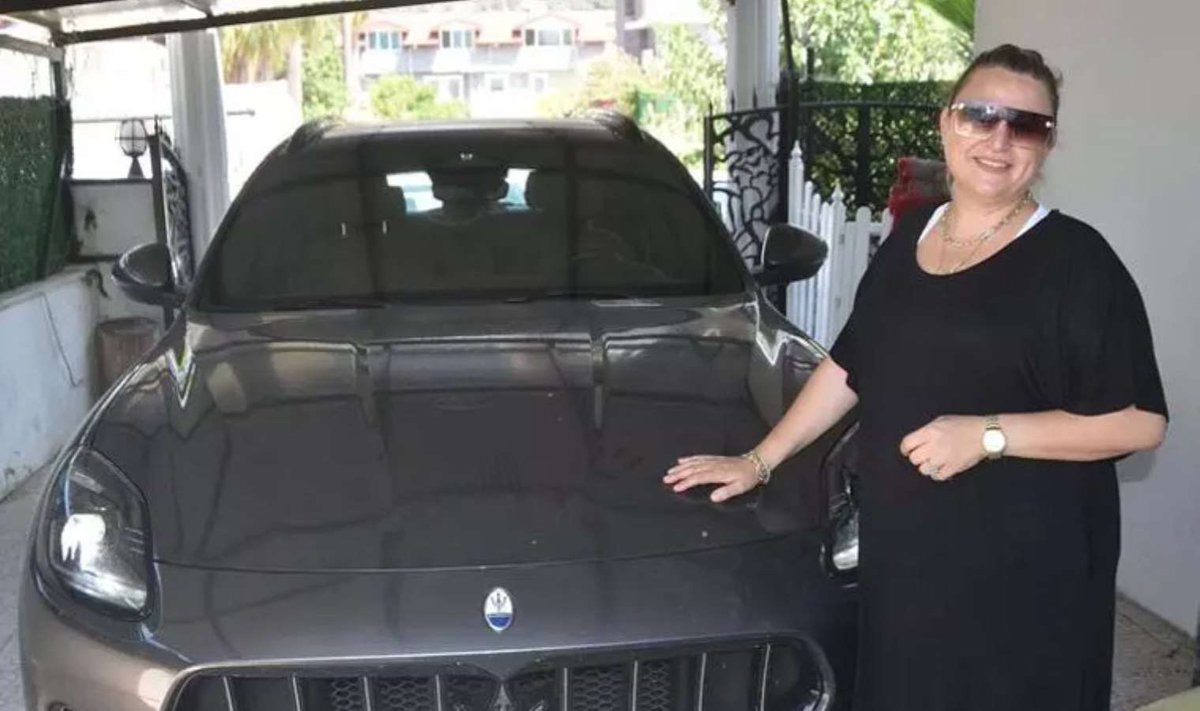 darkwebhaber's tweet photo. Muğla’da araç içinde ölü bulunan Maseratili polisin eşi açıklama yaptı:

Benim eşim onurlu, gururluydu; hazmedemedi atılan iftiraları. Ne geçti eline avukat, vurmadı bile sana. Bir lokma haram yemedi, yedirtmedi. https://t.co/oUrQHKsjds