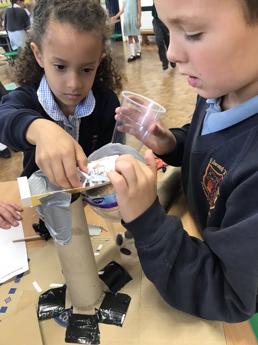 edwardeldersch's tweet photo. A massive THANK YOU to all at Goldthorn Park for being such wonderful hosts and teaching us all how to make a ‘Recycling Machine’ this afternoon. We have had such a lot of fun and made many new friends! #Creativeweek2023 https://t.co/YhRaX0BlZj