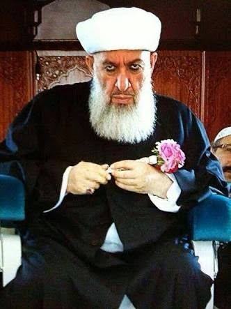 Bir Şeyhülşeytan Daha Öldü

Edip Yüksel
12 Temmuz 2023

33:66 Yüzleri ateşte çevrildiği gün, “Keşke ALLAH’a itaat etseydik, keşke elçisine itaat etseydik” derler.
33:67 Derler ki, “Rabbimiz, sadatlarımıza/şeyhlerimize ve büyüklerimize uyduk; onlar da bizi yoldan saptırdılar.”