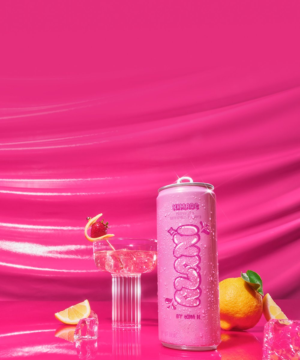 AlaniNutrition's tweet photo. Summer just got a whole lot fresher.... 🍓🍋 https://t.co/40adFgtV5y