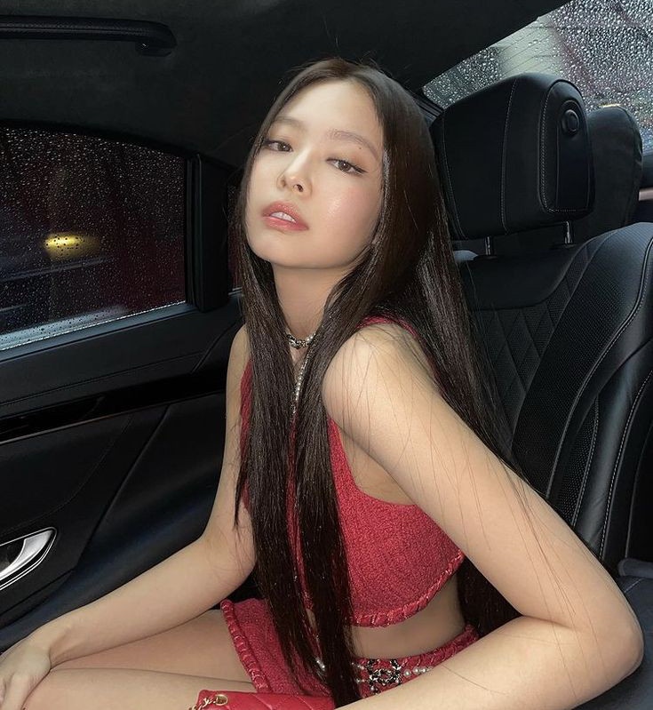 serenitaehv's tweet photo. :¨ ·.· ¨:⠀hello, it's A !!
 `· . ୨୧

✾ : filo
✾ : she/her 
✾ : multi-stan
✾ : not new to #stantwt or #kpoptwt

— looking for interactive and friendly moots! any fandom will do, international or filo moots, let's interact! ☘️

likes, retweets, &amp; follows are much appreciated! https://t.co/z6meASEiPG