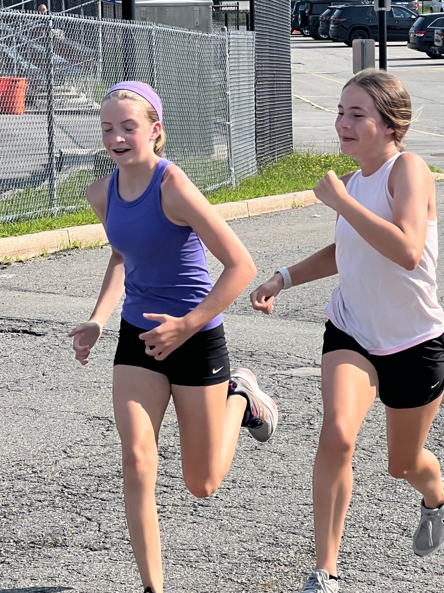 It’s Go Time at the Speed Project today. Hill running helps athletes make improvements in their form. #Wednesdayhillday #Speedproject