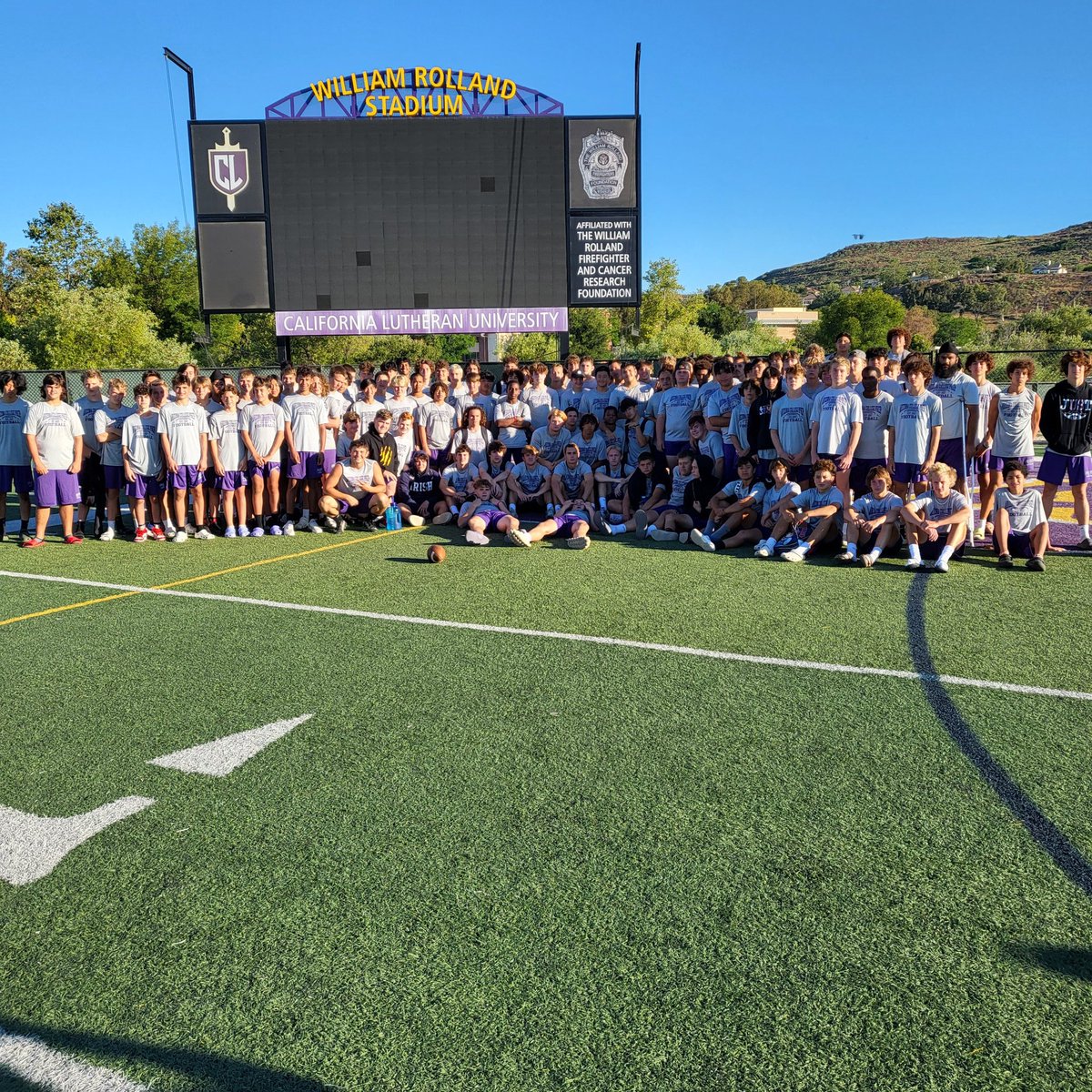 chrisrpj's tweet photo. Thank you @AY_BILT and Cal Lutheran for hosting our football camp! Words cannot describe how much this camp brought me, my teammates, and my coaches together. Memories that will last forever. Came up the mountain as Knights, came down the mountain as family!! #jUSt #Family https://t.co/XycgAASpJc