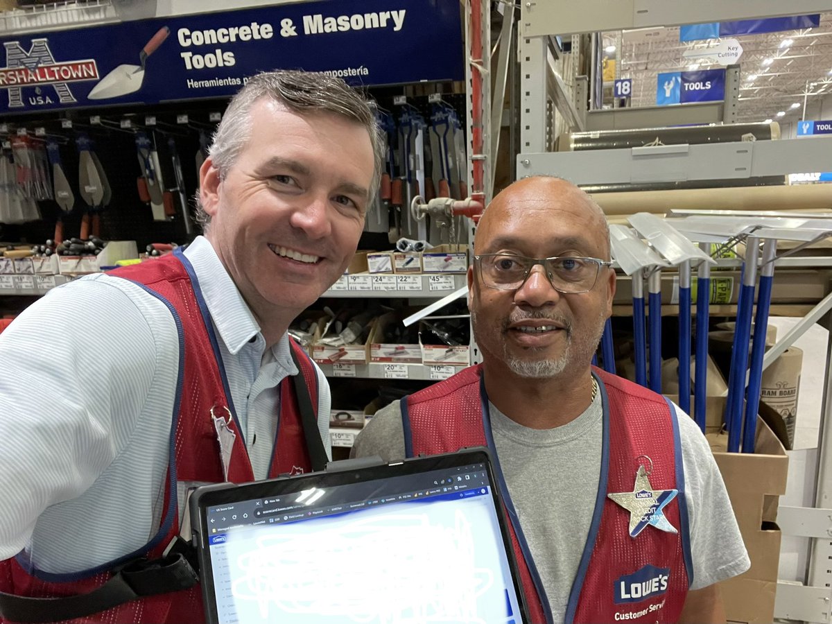 What a pleasure to meet the man Bobbie, Pro Supervisor, running one of the top pro stores in Dallas!  It was too quick of a meeting - his urgency &amp; passion for the business has me fired up!!  <a href="/TheProRally/">Pro Rally</a> <a href="/LowesProShannon/">Shannon Tucker</a>