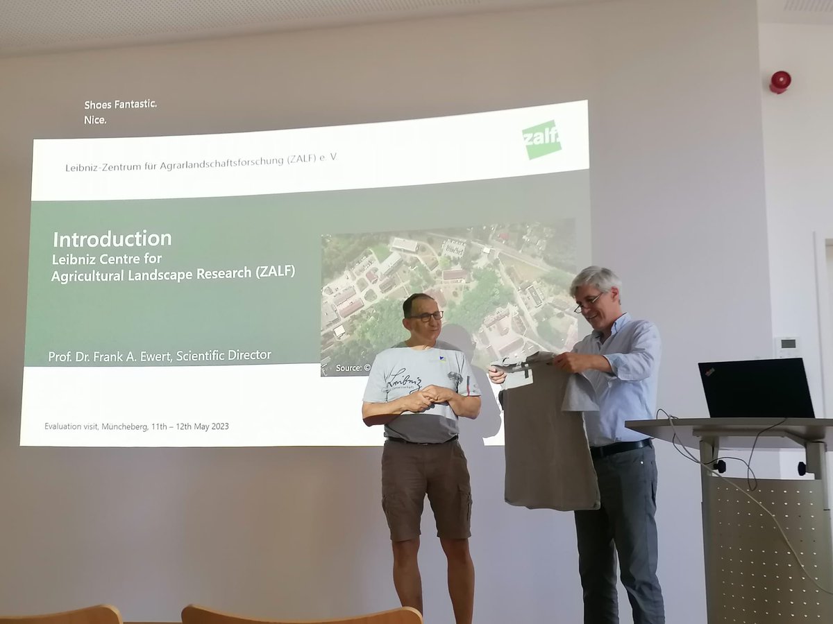 Murilodsv's tweet photo. Visiting colleagues in @zalf_leibniz. Lots of learning and exchange of knowledge on landscape solutions for agroecossystems #science #diversification #intercropping https://t.co/SCzHTfb3A7