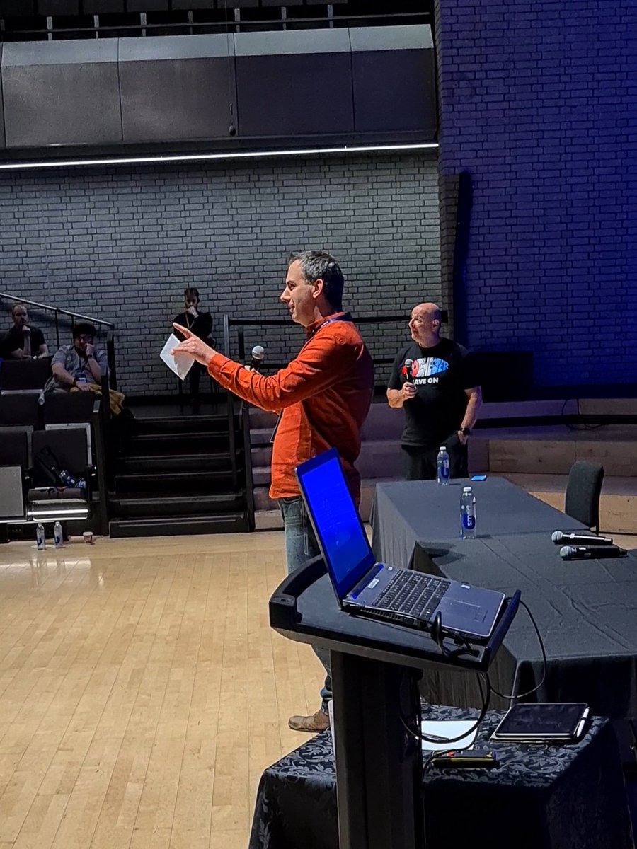 sambenskin's tweet image. I had the opportunity to do a 99 second lightening talk and decided to put myself out there and give it a go and I&apos;m glad I did. @villabone did a great job with making everyone feel welcome and the audience enjoyed hearing what I had to say about productivity and timeboxing 🥳