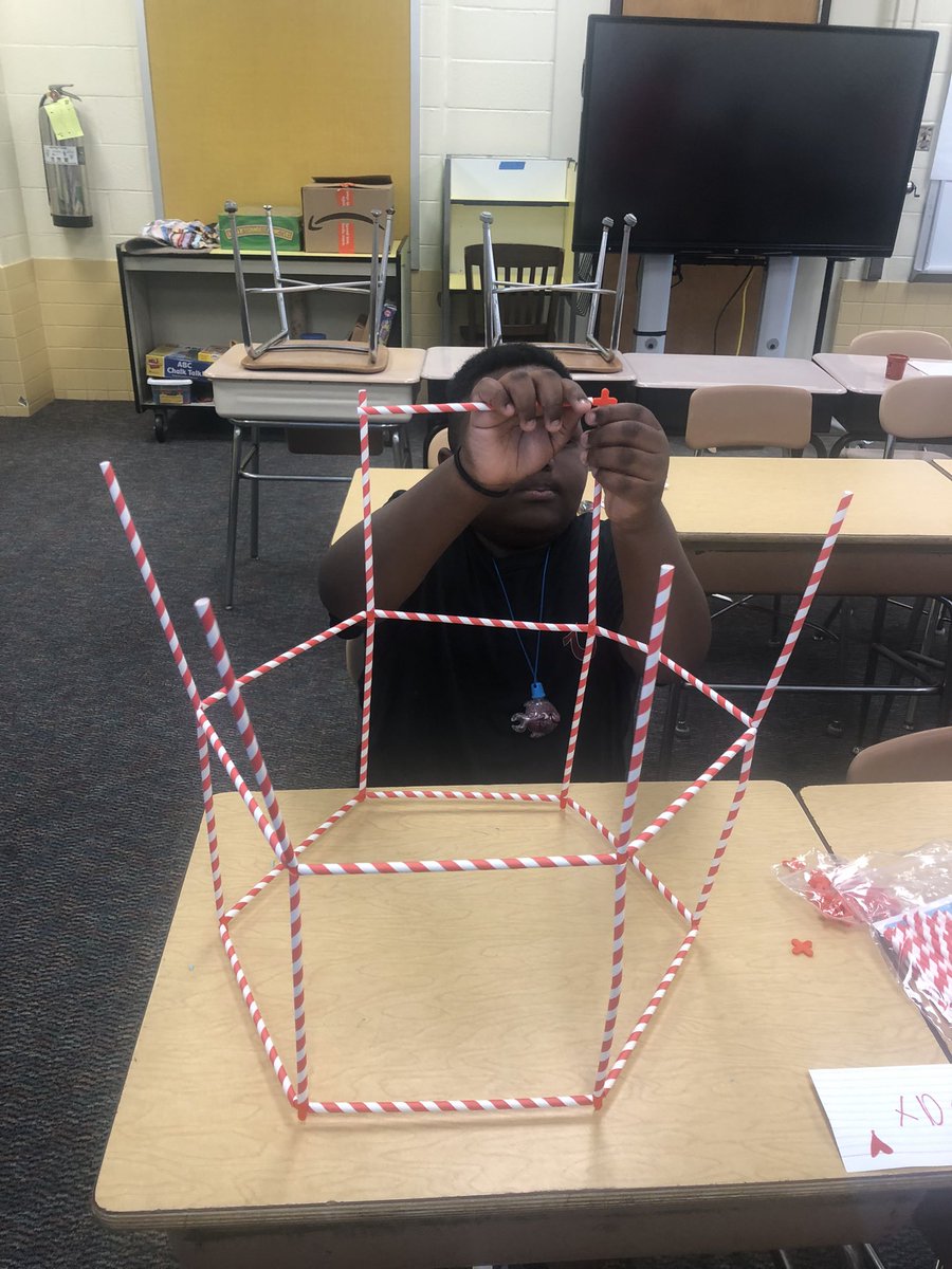 Stephanie Schlessel (Shilan) tweet media