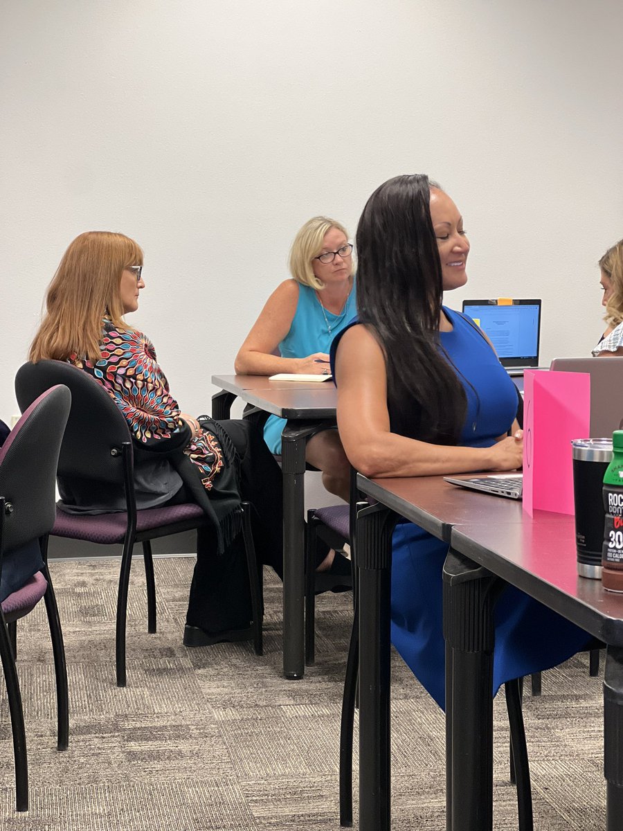 JaniceMCase's tweet image. #learningtoleading A critical feature to our #nisl experience is leaders engaging in action learning to integrate their new knowledge into their practice✔️ 

Next up, using their colleagues vet their thinking👏

Our @CtrEdEcon @ClarkCountySch leaders are on🔥 DM me for details!