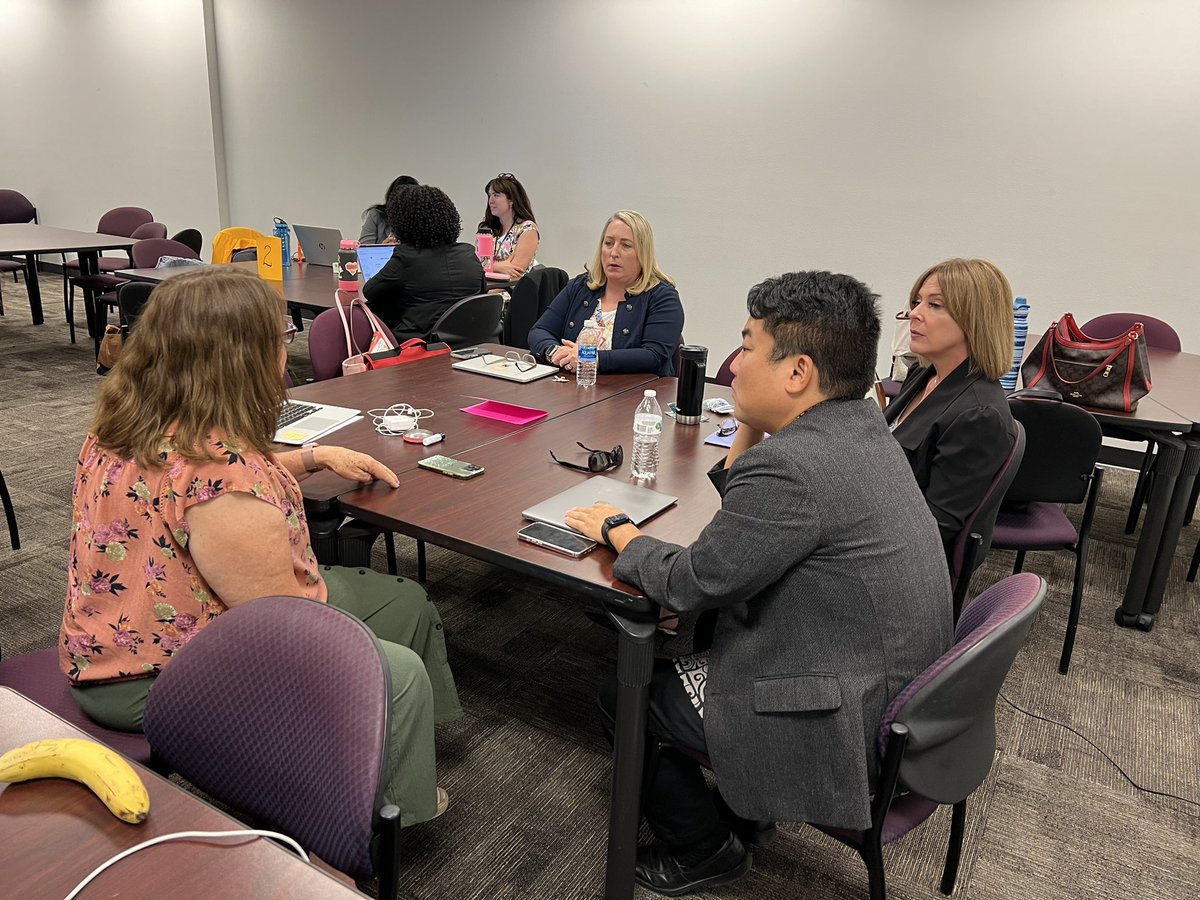 JaniceMCase's tweet image. #learningtoleading A critical feature to our #nisl experience is leaders engaging in action learning to integrate their new knowledge into their practice✔️ 

Next up, using their colleagues vet their thinking👏

Our @CtrEdEcon @ClarkCountySch leaders are on🔥 DM me for details!