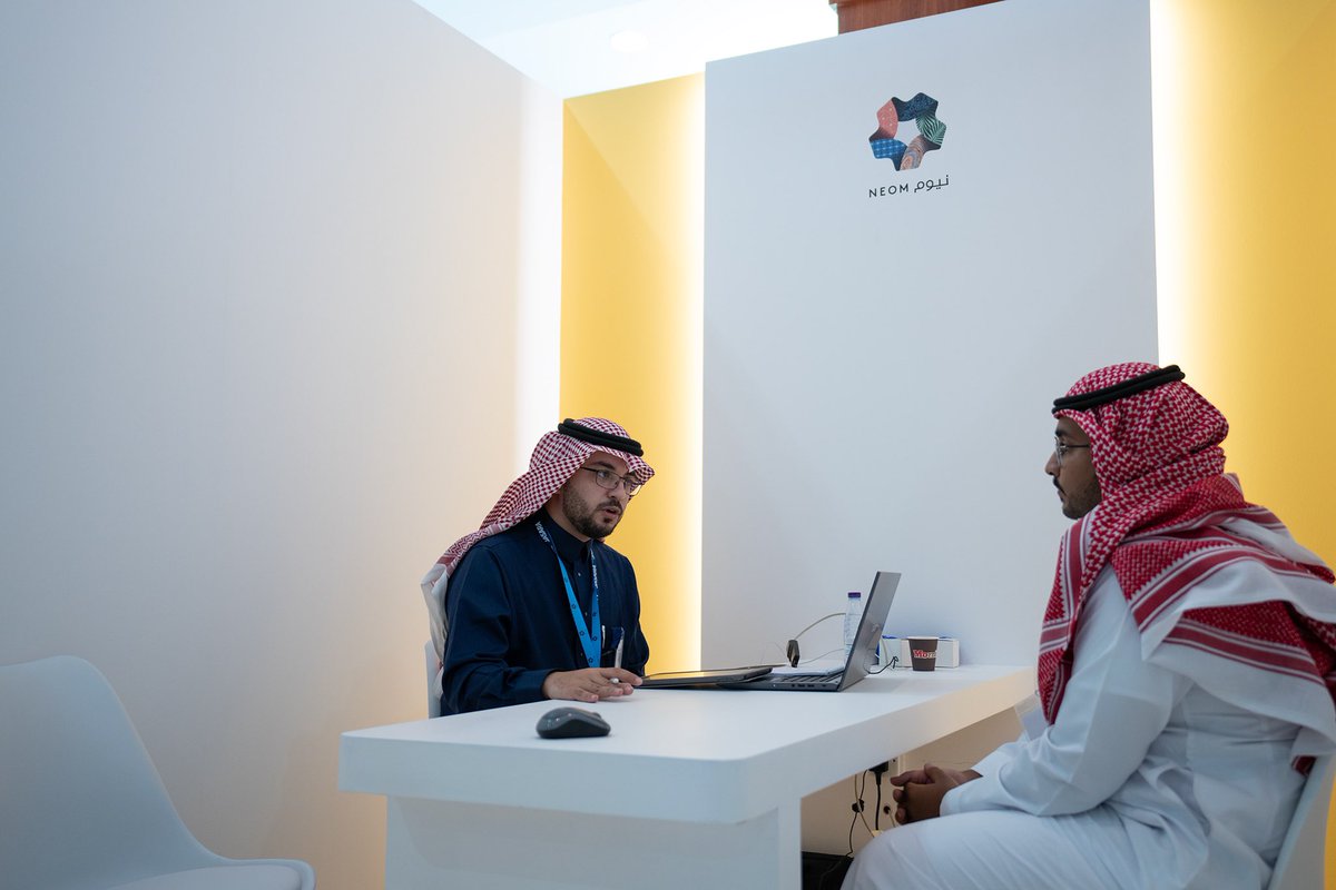 TabukPrincipal's tweet photo. انطلاق فعاليات اليوم الأول من #ملتقى_شركاء_نيوم_للتوظيف الهادف لتمكين طاقاتنا الوطنية الشابة في سوق العمل ومساعدتهم على بدء مسيرة وظيفية واعدة. https://t.co/bT0lUoXfMy