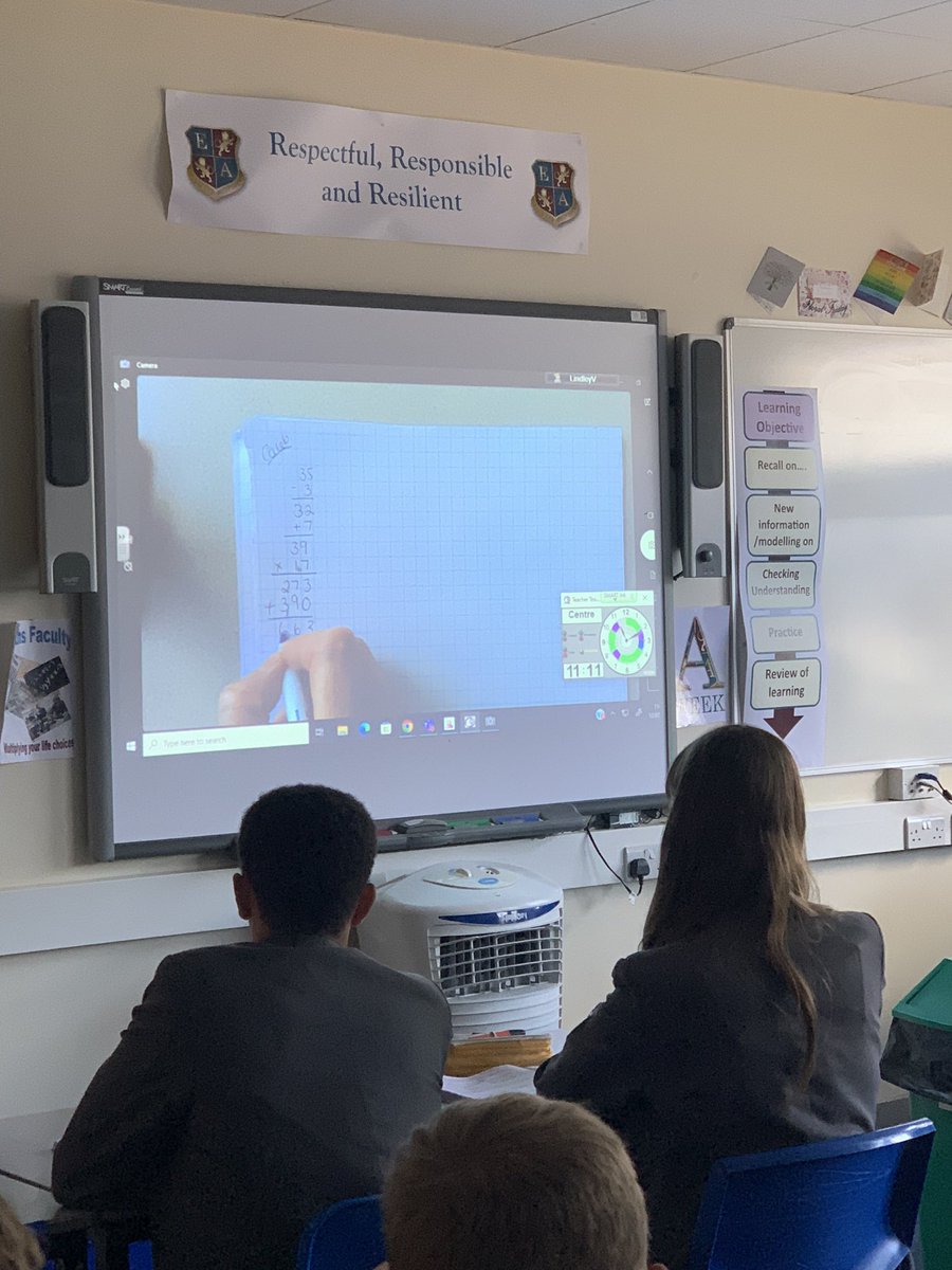 Enjoyed seeing excellent learning in maths today. Visualisers, tiered questioning to develop problem solving and impressive work by dedicated students #ExcelAtElizabethan @elizabethanac