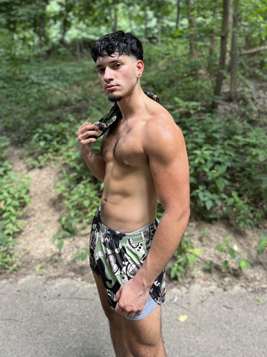 kylerkristo's tweet photo. Into the woods https://t.co/OZdUysHxvO