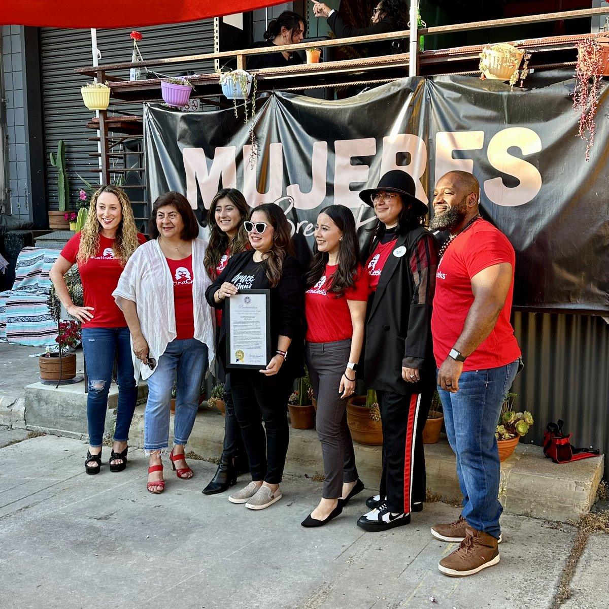 V_I_C_T_O_R___'s tweet image. Our team had the honor to be in the presence of so many Super Chingonas 💪🏽(as @anarey puts it) earlier this week to celebrate the 4th anniversary of #LatinaGeeks day in the City of #SanDiego at the Latina owned and empowered Mujeres Brew House 🍺