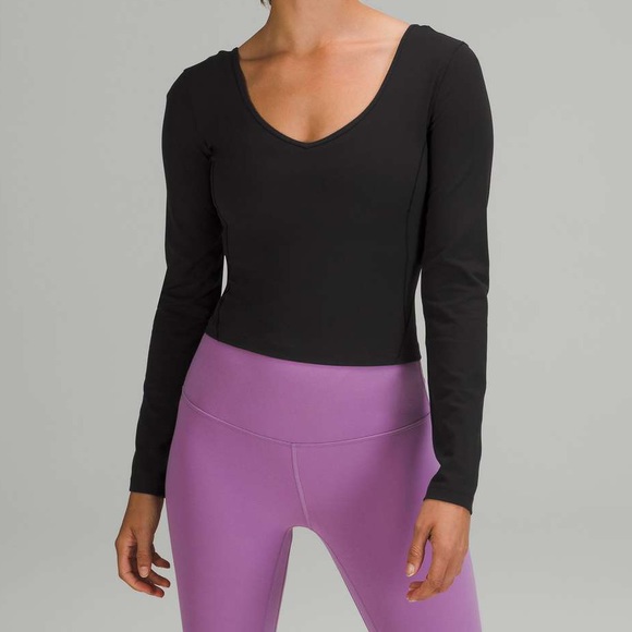 SPEDTeacher77's tweet photo. So good I had to share! Check out all the items I'm loving on @Poshmarkapp #poshmark #fashion #style #shopmycloset #jcrew #lululemonathletica #abercrombiefitch: https://t.co/aJWYZ8CrFo https://t.co/NPfaLdCiwN