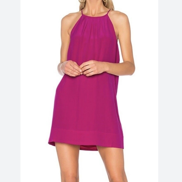 DamaskDolphin's tweet photo. So good I had to share! Check out all the items I'm loving on @Poshmarkapp #poshmark #fashion #style #shopmycloset #rue21 #jcrew #joie: https://t.co/GUiTM8t98c https://t.co/klxLeO8cK5