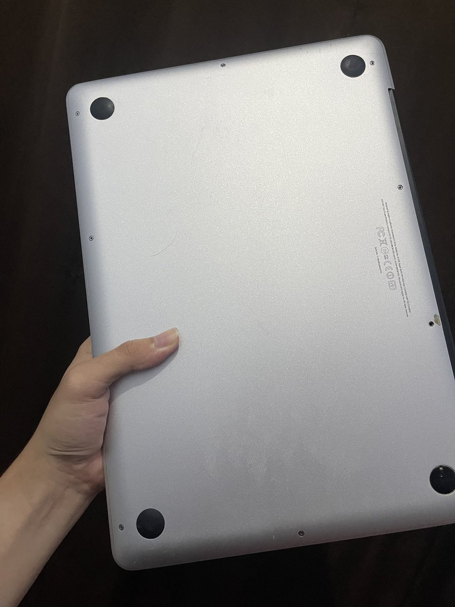 Galaliell's tweet image. WTS MACBOOK PRO 2012 MD101
Ram 10gb
SSD 256gb
HDD 500gb
Core i5

Masih ngebuttt bgt buat dipake aplikasi berat 

Kelengkapan macbook + charger only
Dom bintaro sektor 3
Jual 2.500.000 (net)

Minus di foto berikut nya

#jualmacbook #macbooksecond #jualmacbookmurah #jualiphone