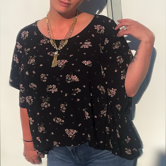 InnovativeLand1's tweet photo. So good I had to share! Check out all the items I'm loving on @Poshmarkapp #poshmark #fashion #style #shopmycloset #notlisted #pattyboutik #luckybrand: https://t.co/rhFDSRTsZb https://t.co/brydh1hmhL