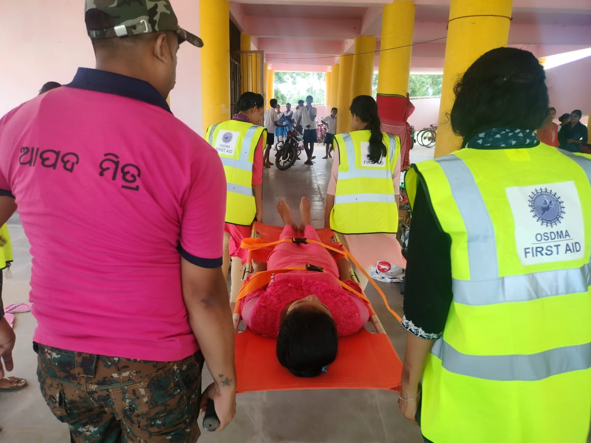 Cyclone/ Flood Shelter level Mock Drills were organised across the district to test check preparedness of communities for possible disasters. @Puri_Official <a href="/osdmaodisha/">OSDMA Odisha</a> <a href="/SRC_Odisha/">SRC, Govt of Odisha</a>