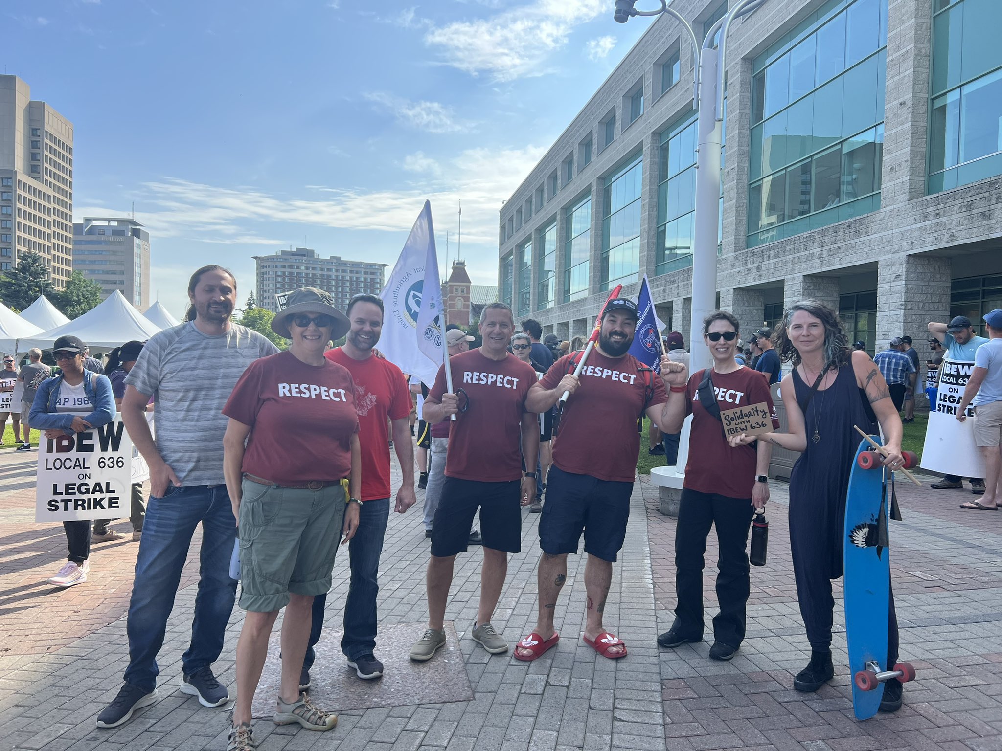 Alex Silas on Twitter "With a mighty PSAC crew showing our solidarity