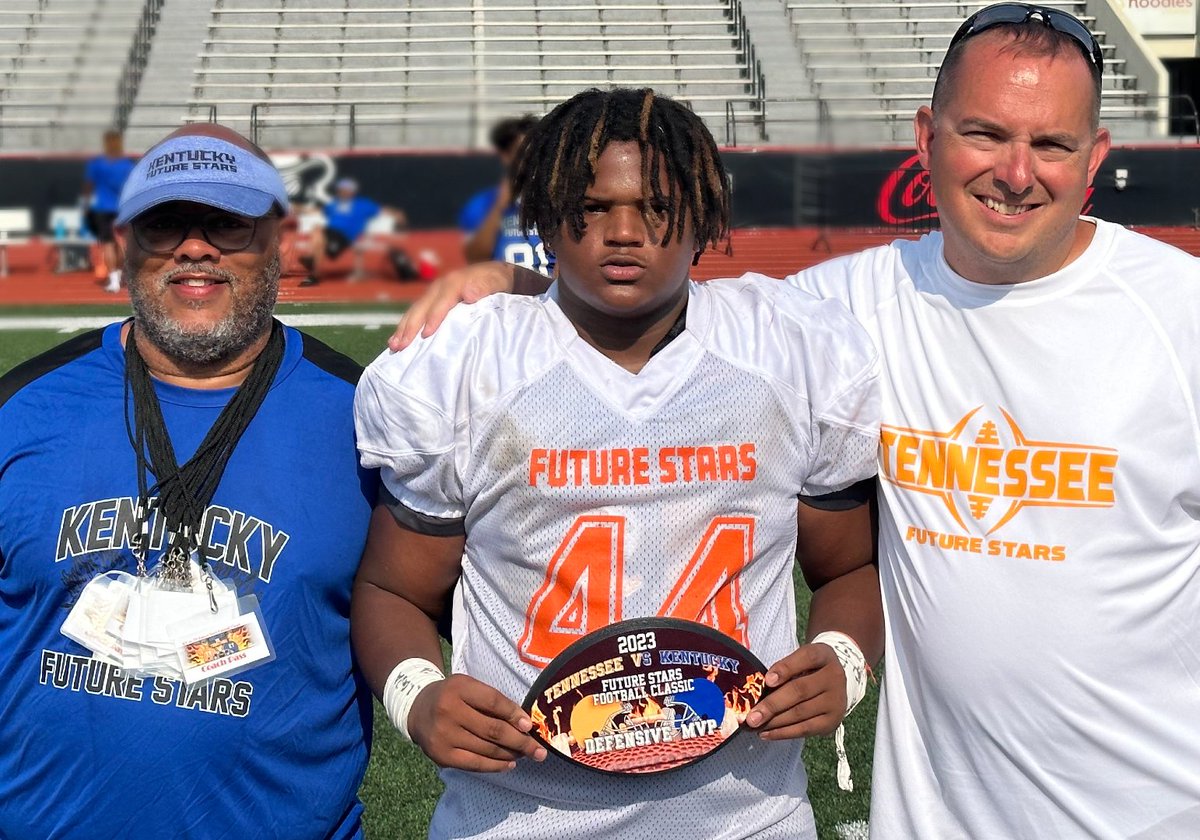 .@ArlenHarris33 back with another write up on @PrepRedzoneNext. This time looking at the top defensive players for the #Tennessee Future Stars against Kentucky. READ: prepredzone.com/2023/07/tennes…