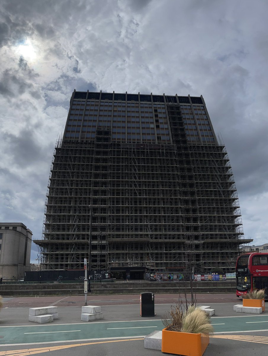 CroydonFM's tweet photo. What measures ensure the safety of those working, commuting, and walking around the Nestle tower (St. George’s House) in Croydon? 

Scaffolding has been up for 3/4 years. 

Have there been any safety checks recently? 

What precautions are in place in case of emergencies?

Serious questions