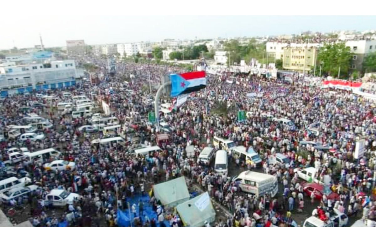 سياسات التجويع والتركيع والاذلال لن تمكنكم من اخضاع هذا الشعب ولن تستطيعوا وأد قضيته ولو اوجدتم له الف #برايمر فالطريق عبد بدماء الشهداء وبالتضحيات الجسام ويبقى هذا الشعب عظيم كريم عزيز شجاع مقدام وتبقون انتم وأموالكم واذنابكم وكراتينكم امام عظمته وكبريائه صغار اقزام.