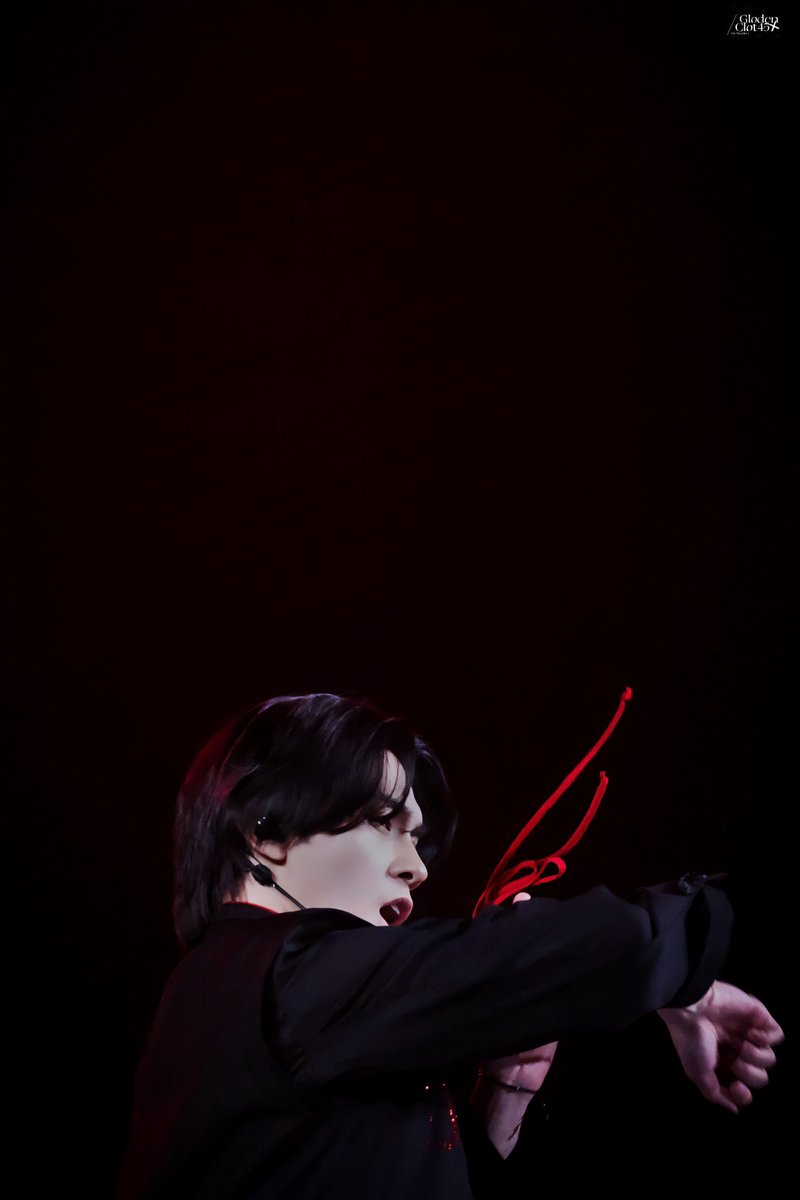 GoldenClot45_'s tweet photo. 20230708 TMEA

🩸❤️‍🔥❣️♥️

#Hendery #黃冠亨 #WayV https://t.co/gaBGfNvix3