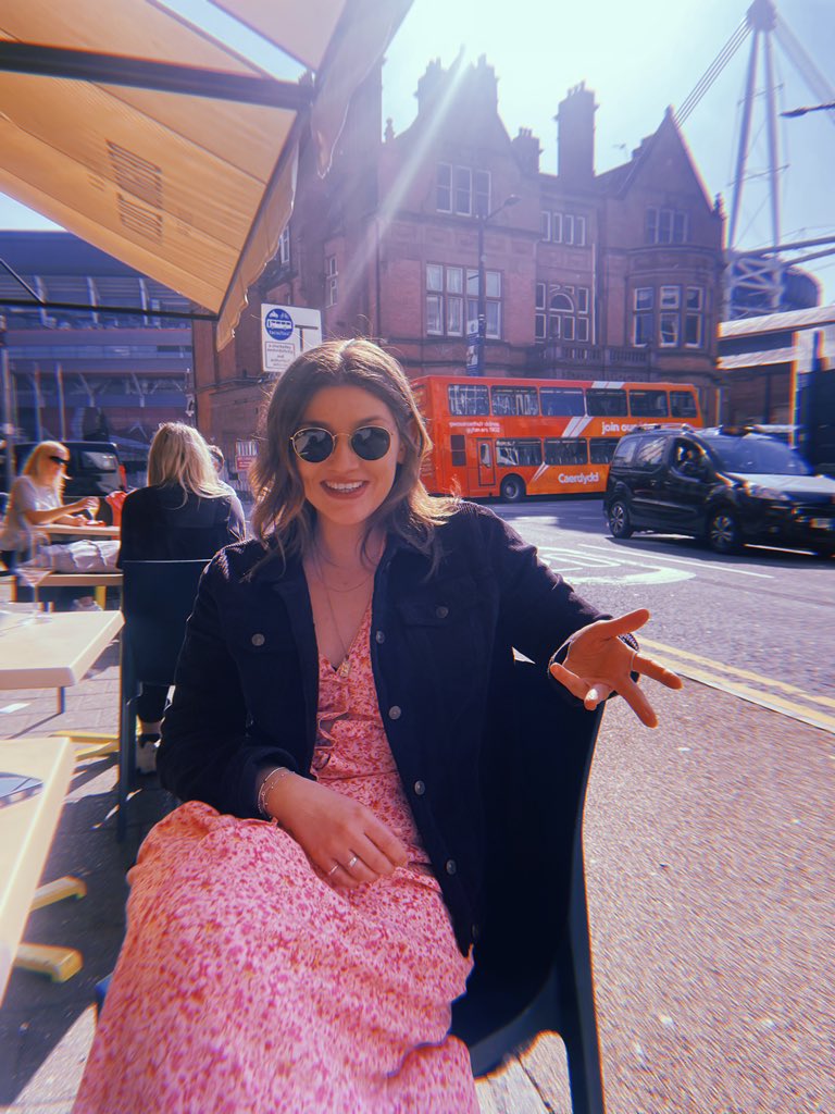 ellsouth's tweet image. Just wondering why you haven’t got your ticket for 27th July yet? 
Come onnnn don’t be daft. 

Tickets available here: 

buytickets.at/ellsouth1/9441…