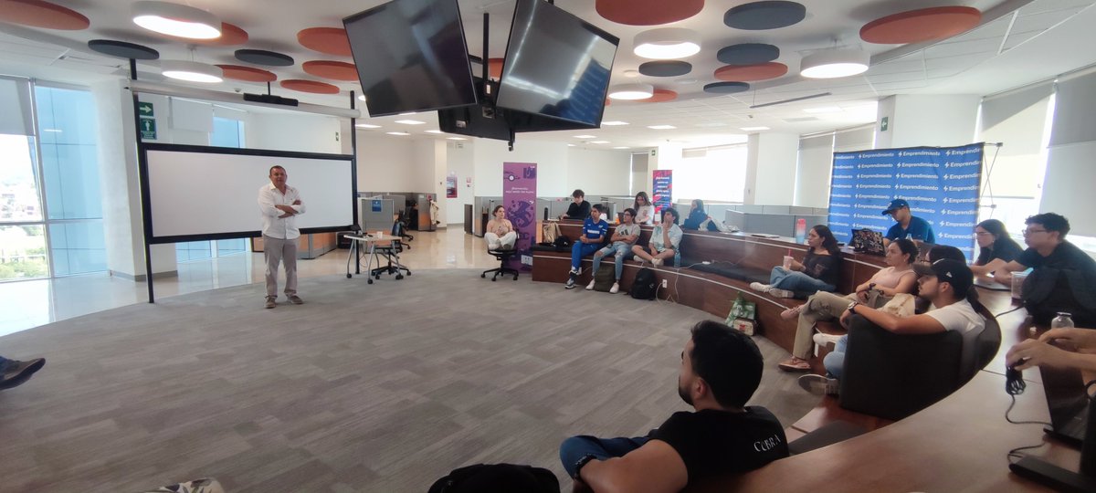 emprendtec's tweet photo. ¡Culminó Venture Labs Summer Sprint! ⚡

Experiencia inmersiva de dos semanas para estudiantes emprendedores, una virtual y otra presencial en Campus Querétaro.  Con una participación de 30 estudiantes y 21 startups proyectos en etapas tempranas 📈📊 ¡Felicitaciones! 🏆 https://t.co/s2v8ext3VI
