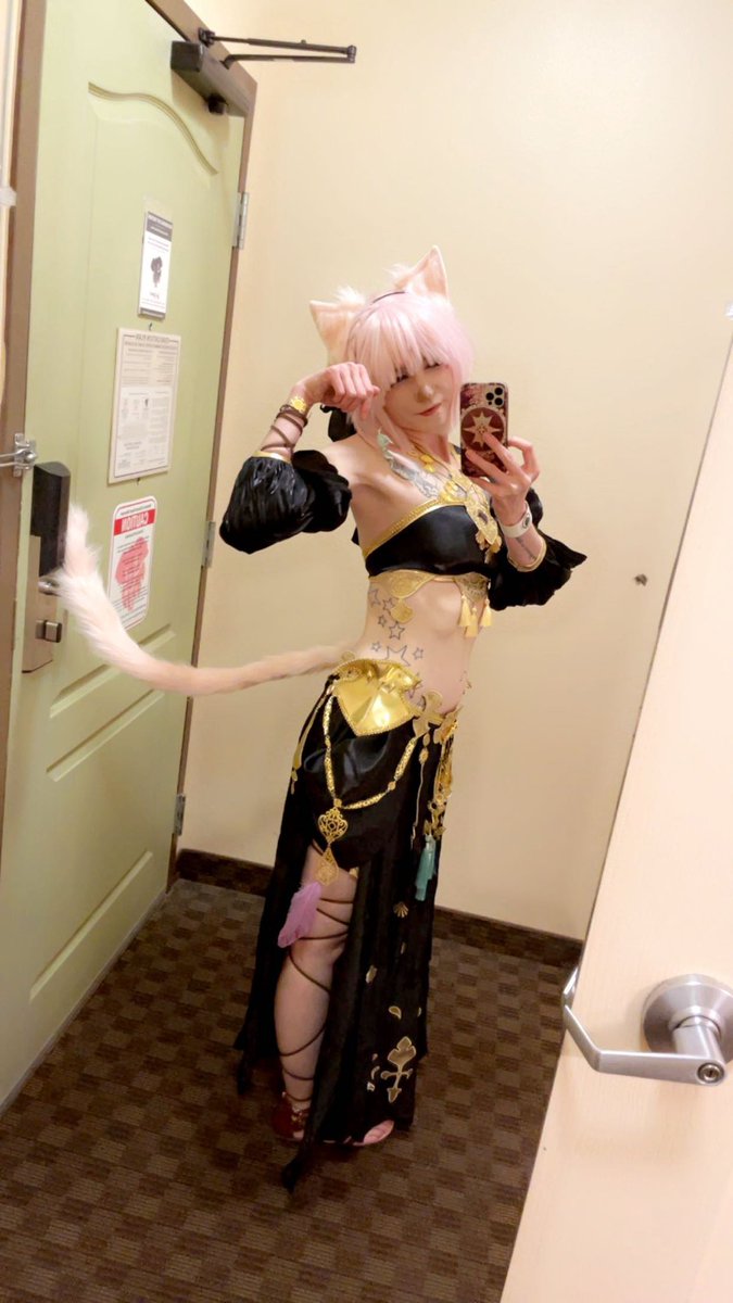 Who else is going to fanfest? 🤔
It’s so close! I’m getting excited. 🫣
#ffxivfanfest #ffxivfanfest2023 #ffxivcosplay #ffxivsnaps #FFXIV