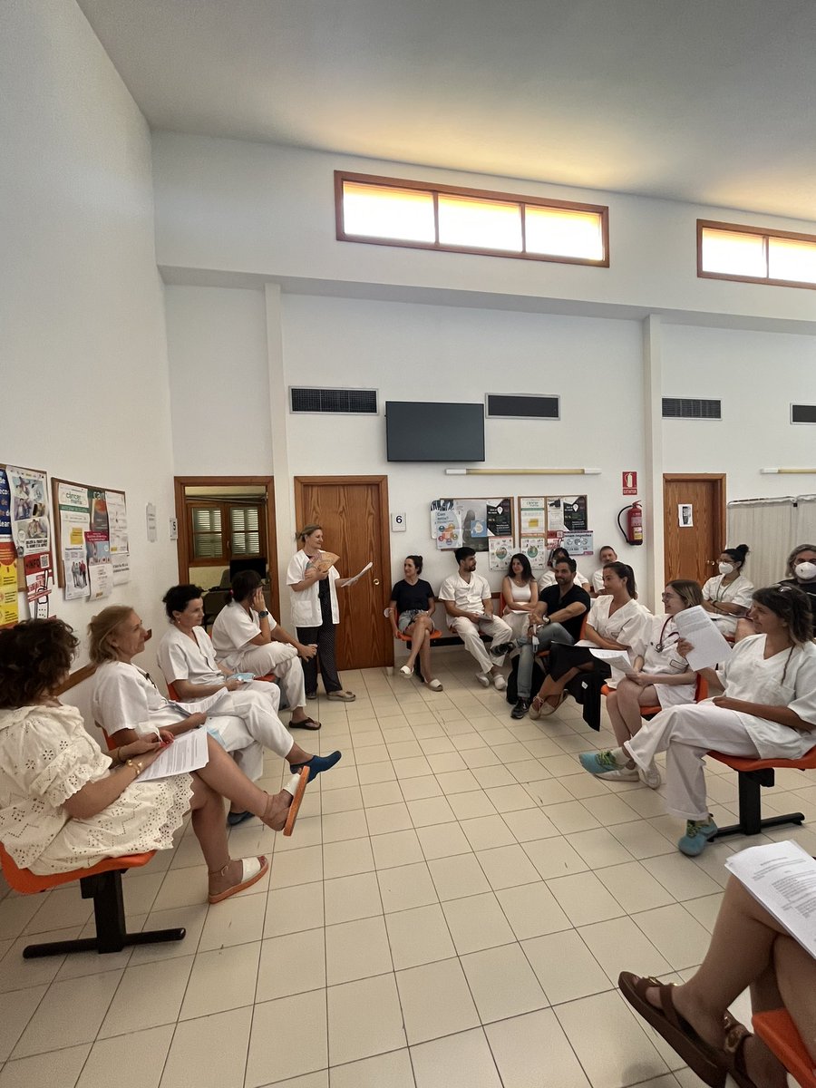 CsPollensa's tweet photo. Sessió conjunta d’indicadors a càrrec de la infermera gestora de casos, na Xisca Mascaró📚🩺🏥

Esperem que en un futur no molt llunyà puguem fer les activitats formatives a un espai habilitat https://t.co/3fdKZJnuaz