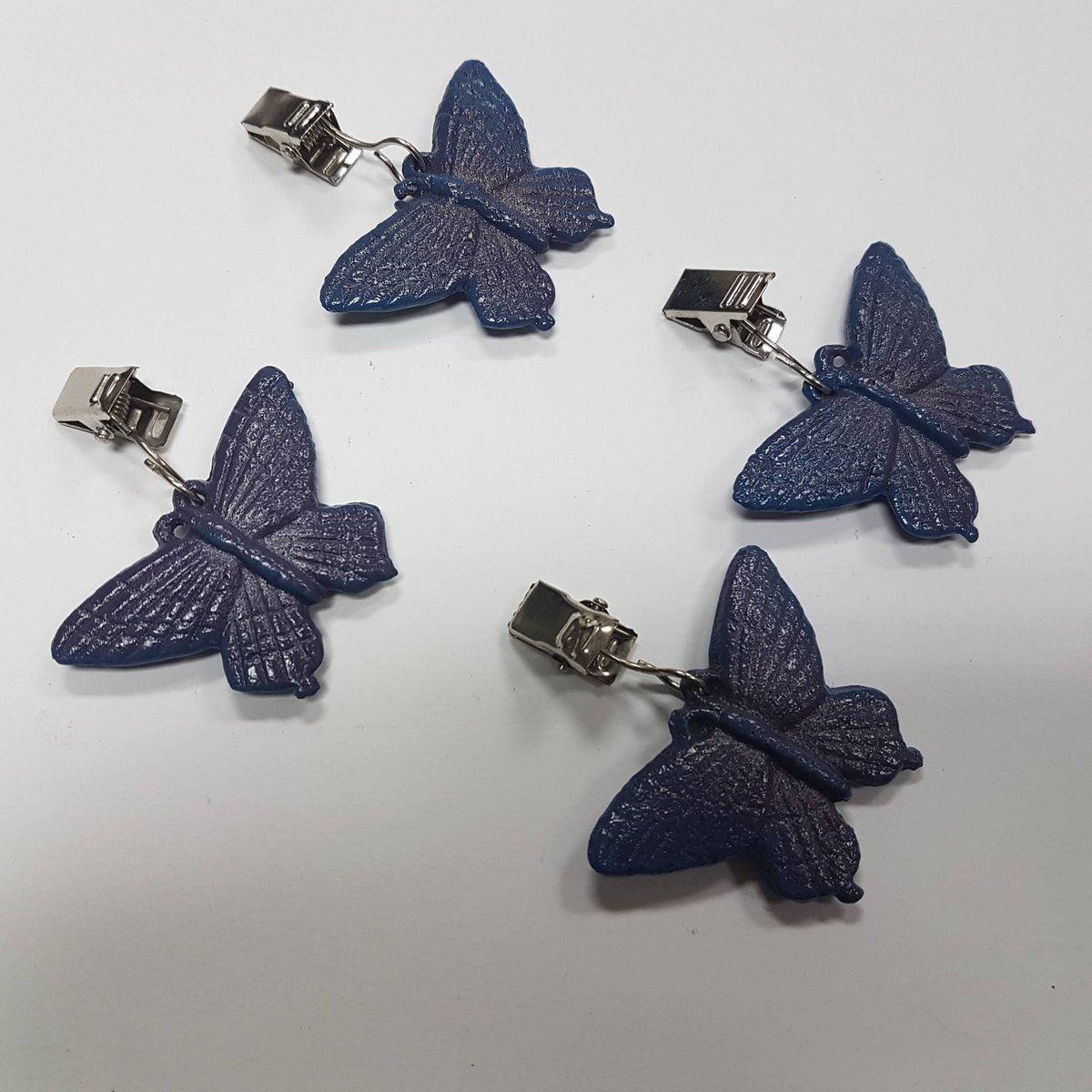 Kitchenconext's tweet photo. Tablecloth weights patio table weights butterflies https://t.co/TCCGJbClwn #Etsy #paintedpalace2015 #TableclothLinen https://t.co/og6SujD2wR