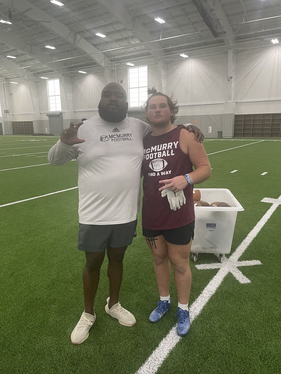 After a great conversation with @CoachBapMcM excited to receive an offer from <a href="/McMURRYFOOTBALL/">McMURRY FOOTBALL</a> 

<a href="/gunter_football/">Gunter Tiger Football (5xStateChamps)</a> @Frosty5499 <a href="/CoachChav/">Coach Eric Chavez</a> <a href="/CoachSnyde/">Will</a> <a href="/CoachFieszel/">Jake Fieszel</a>