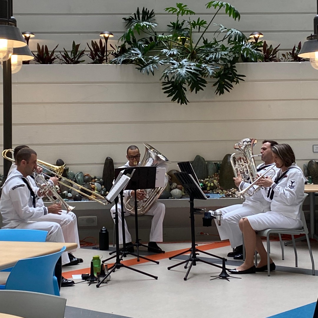 Thanks to the Navy Band Great Lakes Brass Quintet for stopping at Children's a few weeks ago for an exceptional performance. Our Special Events team is always looking for talented performers to entertain our kids. Consider sharing your skills- stlouischildrens.org/conditions-tre…