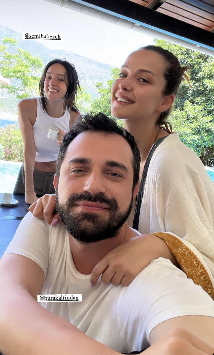 iremleas's tweet photo. benim bebekim 😭😭 
#iremhelvacıoğlu https://t.co/dz3JEZOsFm
