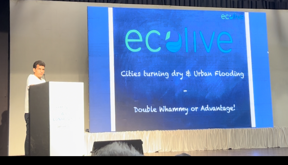 Ecolivein's tweet photo. It was an honour to conduct a session last week in Jaipur on “Urban Flooding - An Opportunity” along with @watermanofindia ji. It was mesmerising to hear Rajendra ji &amp; rewarding to get appreciation from him! What a great &amp; noble soul! Let's all be #WaterWise https://t.co/fN9UPoakHc
