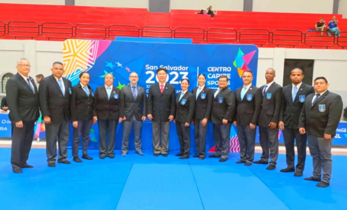 Simmonds81kg's tweet photo. XXIV Juegos Deportivos Centroamericanos y del Caribe, San Salvador 2023 🇸🇻🥇🥈🥉🥋

¡Gracias a todos por todo! 💯 ✌🏼🙂

#Judo #OmarSimmonds81KgReferee #ElSalvador #SanSalvador #SanSalvador2023 https://t.co/UkYYX42oqJ