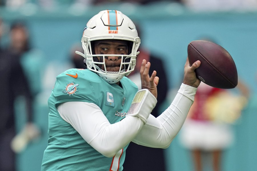 BPicks4you's tweet photo. 🔥 Quarterback face-off! 🔥
Which QB will conquer the endzone with more TD passes this season?
❤️ Tap if it's Tua Tagovailoa or 🔁 Hit share for Geno Smith. Let's hear your predictions! 🏈
#FinsUp | #Seahawks | #NFLFaceOff https://t.co/rSxHmtXPYh