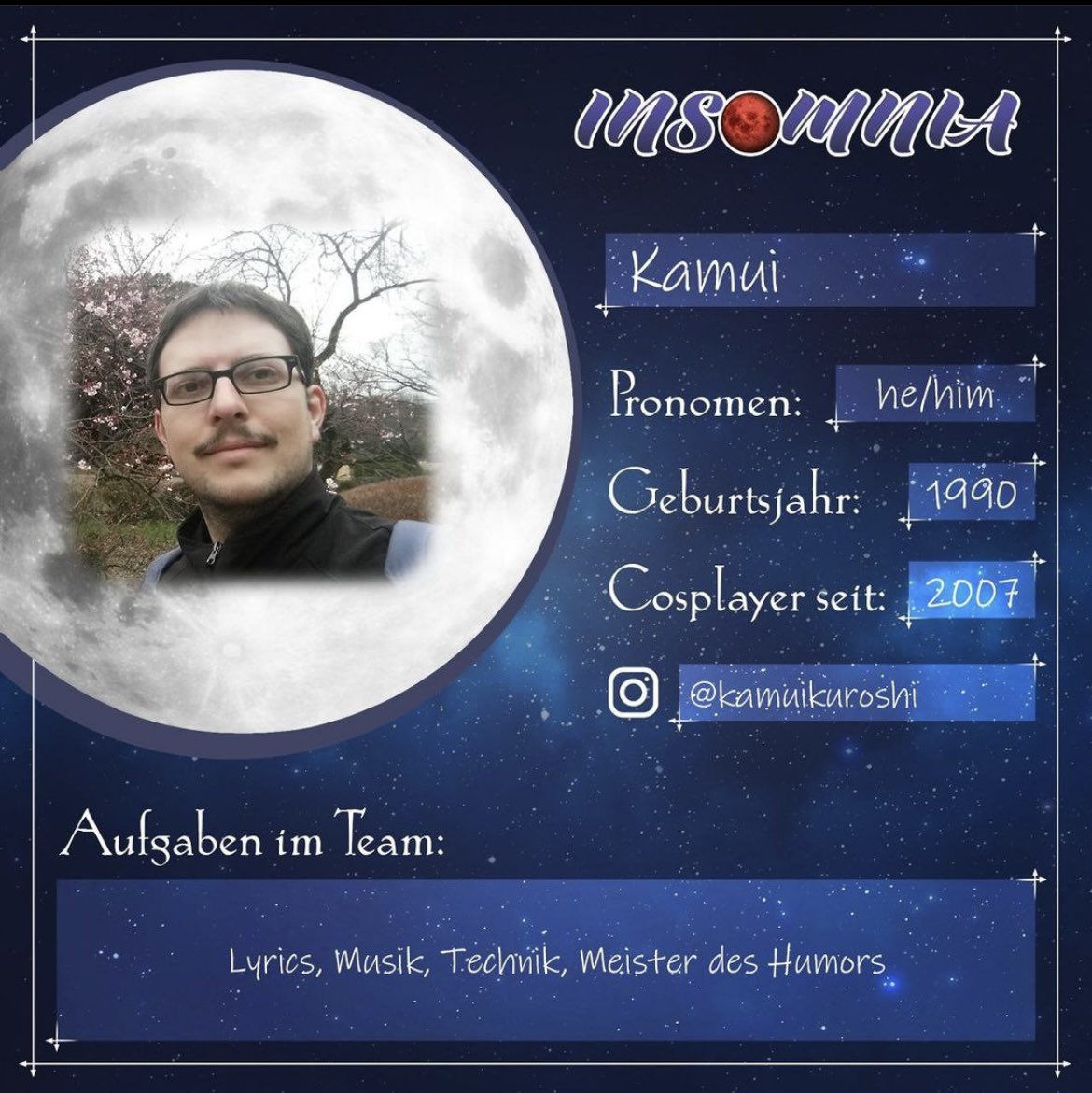 Insomnia_Show's tweet photo. Starten wir mit dem nächsten: @KamuiKuroshi 🥳 Dank ihm und @jp_flyer haben wir wundervolle Texte bekommen, die zu unserem Stück passen und maßgeschneidert für die Lieder sind, die wir wollten 🎉 Zudem ist er der Meister des Humors und bringt uns alle regelmäßig zum Lachen ☺️ https://t.co/fk4v0Uc6EO