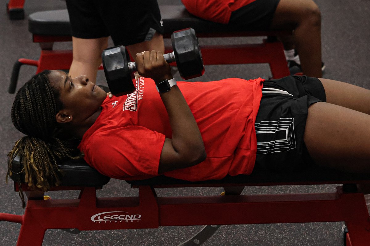 redwolves_wbb's tweet photo. Stronger every day 💪

#WIN #BIB https://t.co/LA34g8uAkv