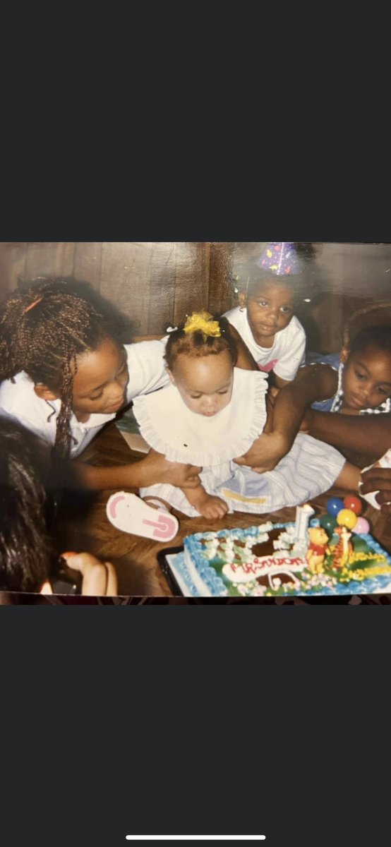 theebonee's tweet photo. Happy birthday baby sis #95 https://t.co/Fd3hHajHMV
