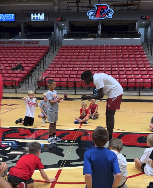 DruryMBB's tweet photo. Warm Ups, Footwork, Shooting, and a heated, back-and-forth Rock-Paper-Scissors battle featuring
@JuokRiak and one of our Little Panthers...what more could your camper ask for? 😄 

We enjoyed having our Little Panthers on campus this week. They are all smiles!  #LittlePanthers https://t.co/eaStY1sr3z