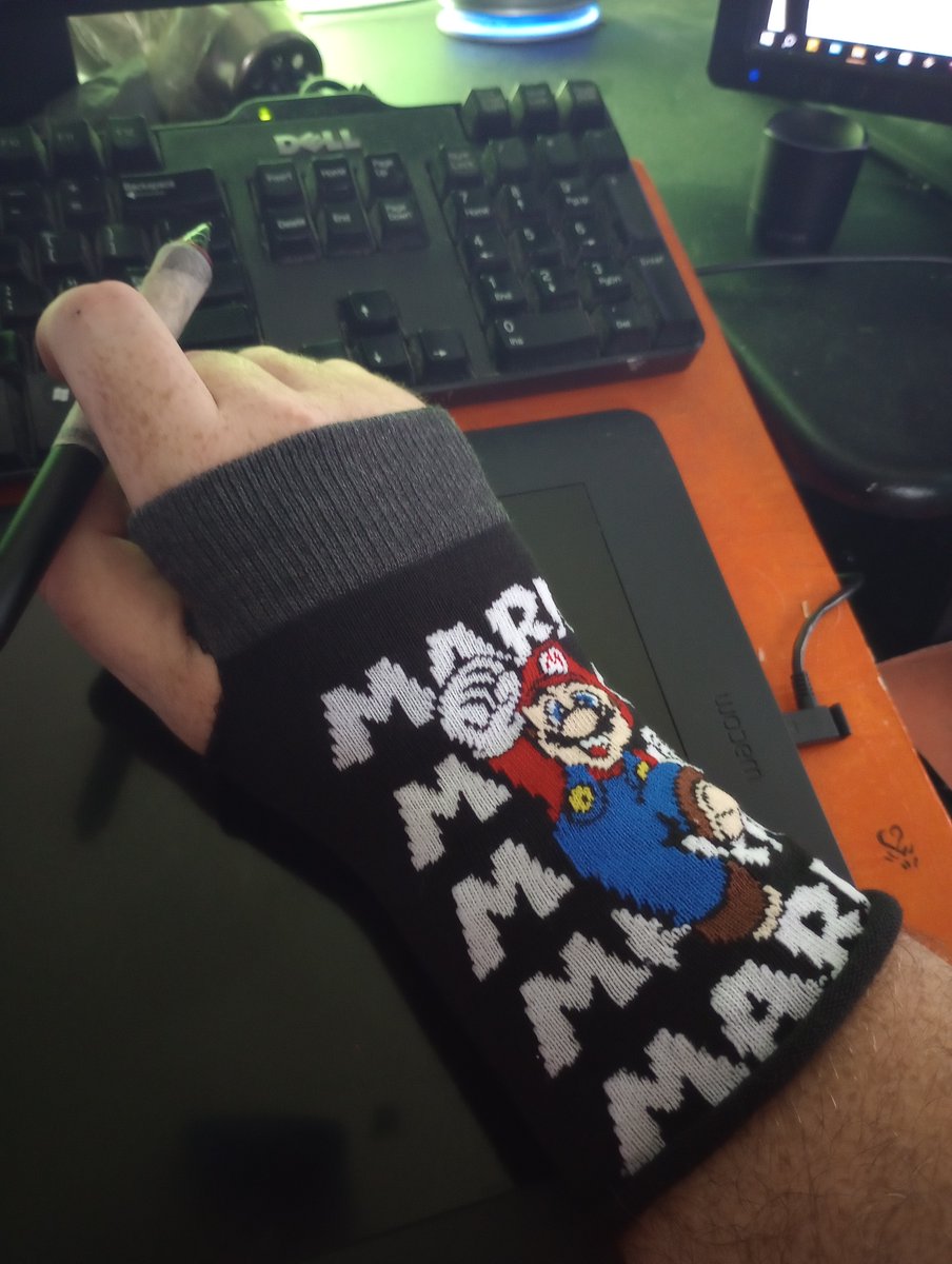 EryckWebb's tweet photo. New drawing glove - 1 UP baby!
#mario #drawing #glove #sock #supermario #1up #drawfast https://t.co/iLVB7Vsdy9