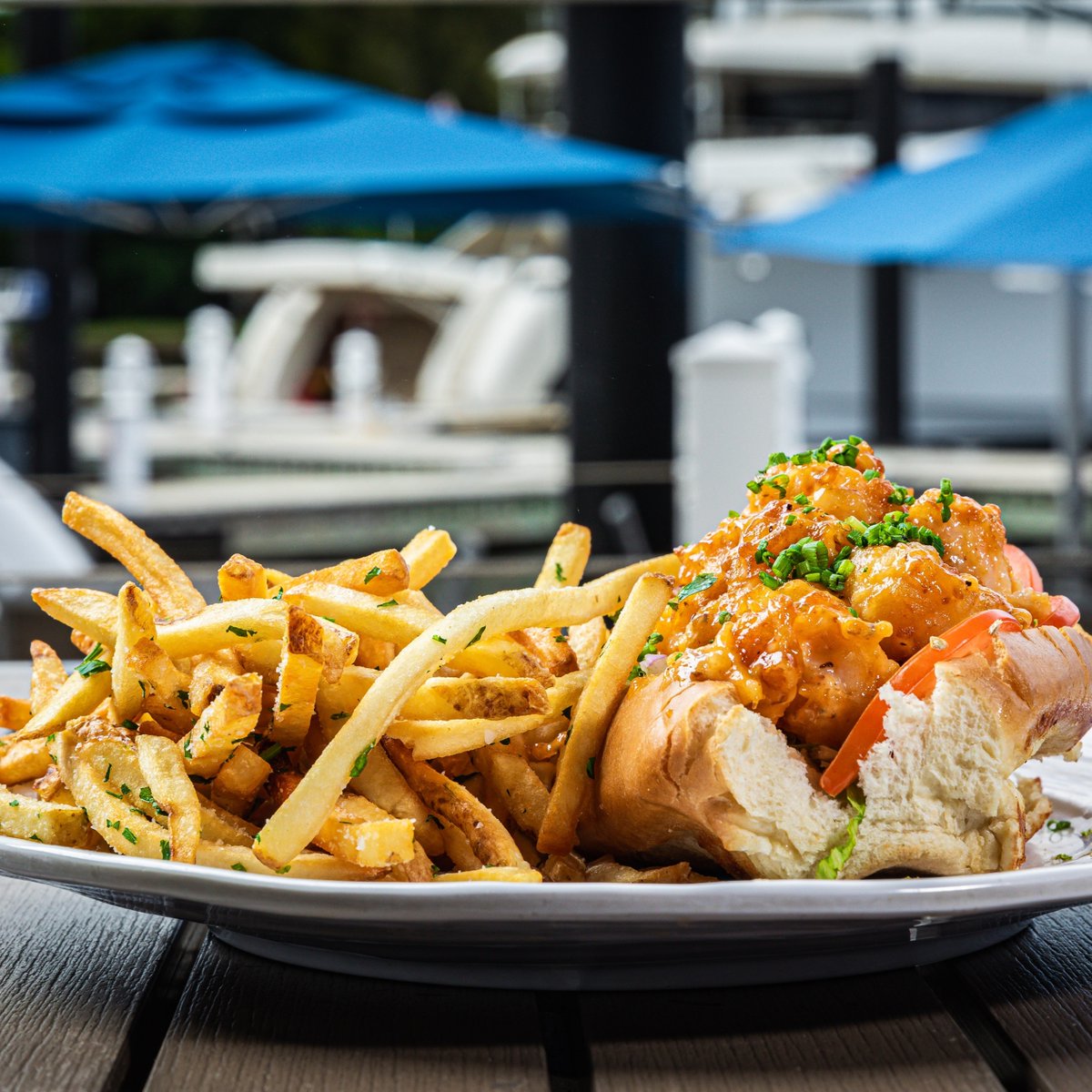 YOTLMC's tweet photo. The best Po' Boy in town 🍤

#sfl #yotlmc #smokginyot #cominginyot #seastheday #yot #marina #lmc #dockside #boating #yacht #fortlauderdale #ftl #southflorida #visitlauderdale #shrimppoboy #poboy https://t.co/mBdKghEnoH