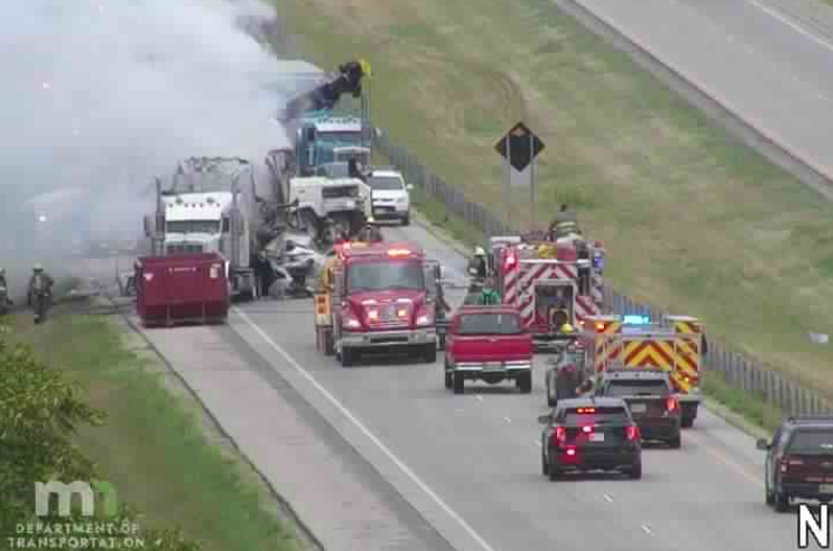 A major vehicle accident and fire have shut down I-35 near Faribault this afternoon, preparing for significant delays.

The weather is nice at least, sunny and in the 60s around SE Minnesota/SW Wisconsin, low 70s in the Twin Cities.

#MNwx #WIwx #IAwx #Minneapolis #Austin https://t.co/bo12gS33bB