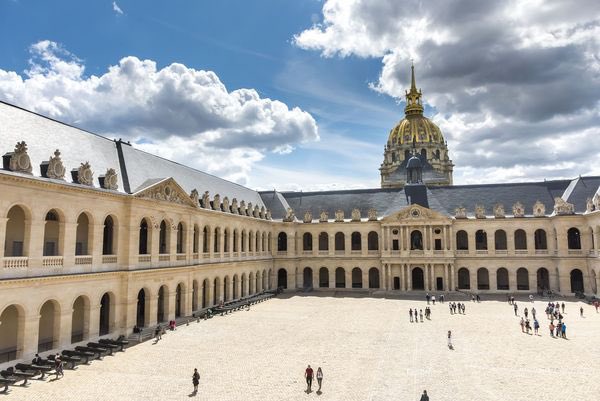 <a href="/bennyjohnson/">Benny Johnson</a> Yeah, I’m going to take advice from a guy who thinks the only thing to see or do in Paris is go to the Eiffel Tower and eat KFC🙄
Paris is a gem!
The Louvre, L’Arc de Triumph, NitreDame and Les Invalides just to name a few